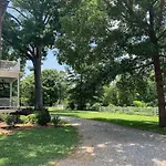 Boyd Harvey Main House & Carriage House